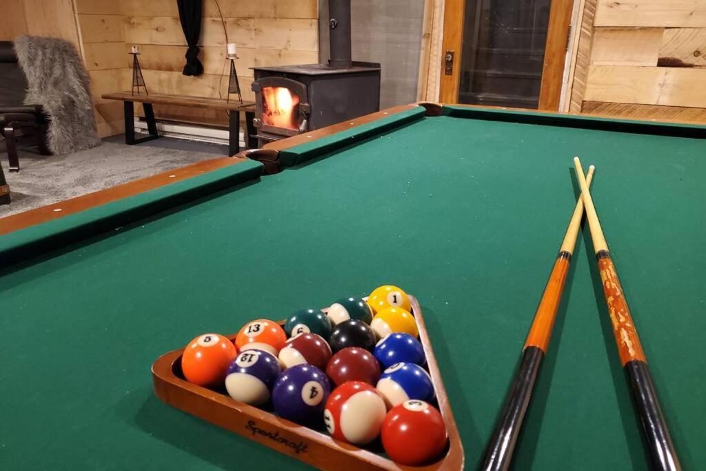 Chalet Nabu L'Ours - Riviere - Billard Saint-Alexis-des-Monts Extérieur photo